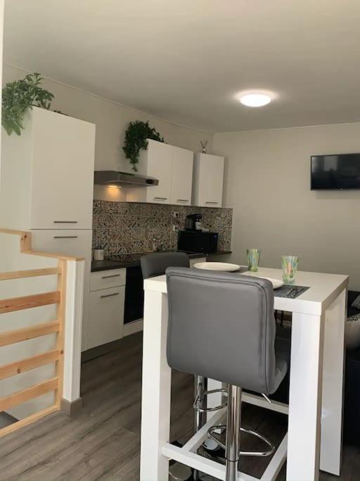 شقة Le Cocon T2 Duplex 24 M2 نيورْ المظهر الخارجي الصورة